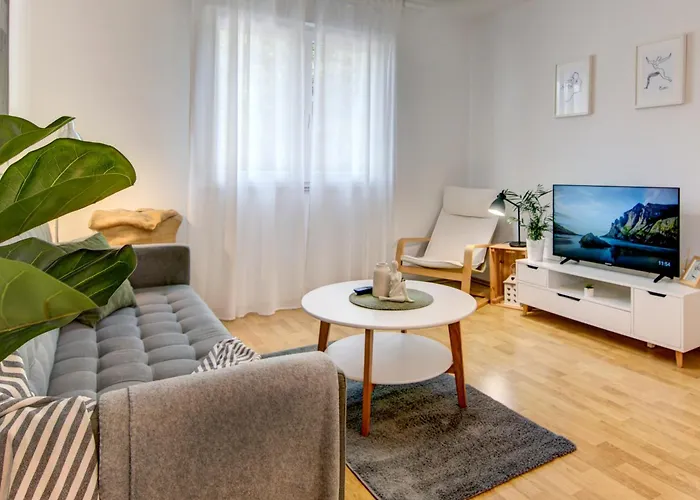 Apartment Centar White